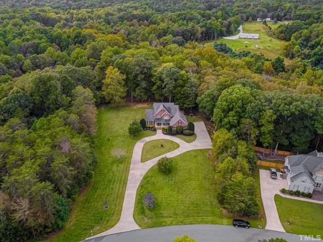 $775,000 | 2727 Cliff View Drive, Graham, NC 27253