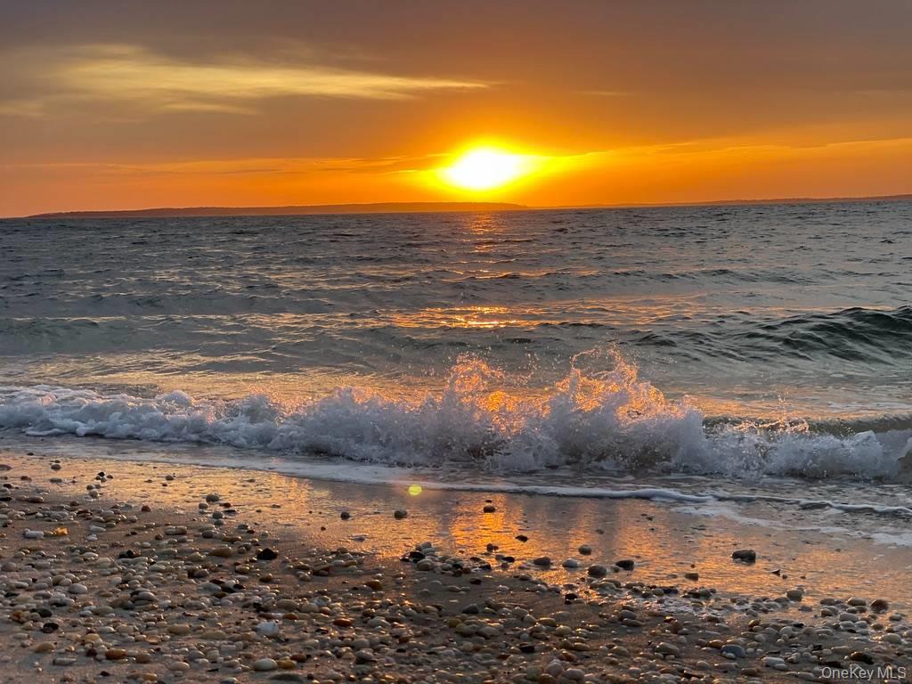 10 Bayview Road Southampton, NY 11968 - Photo 39 of 39 a view of an ocean and beach