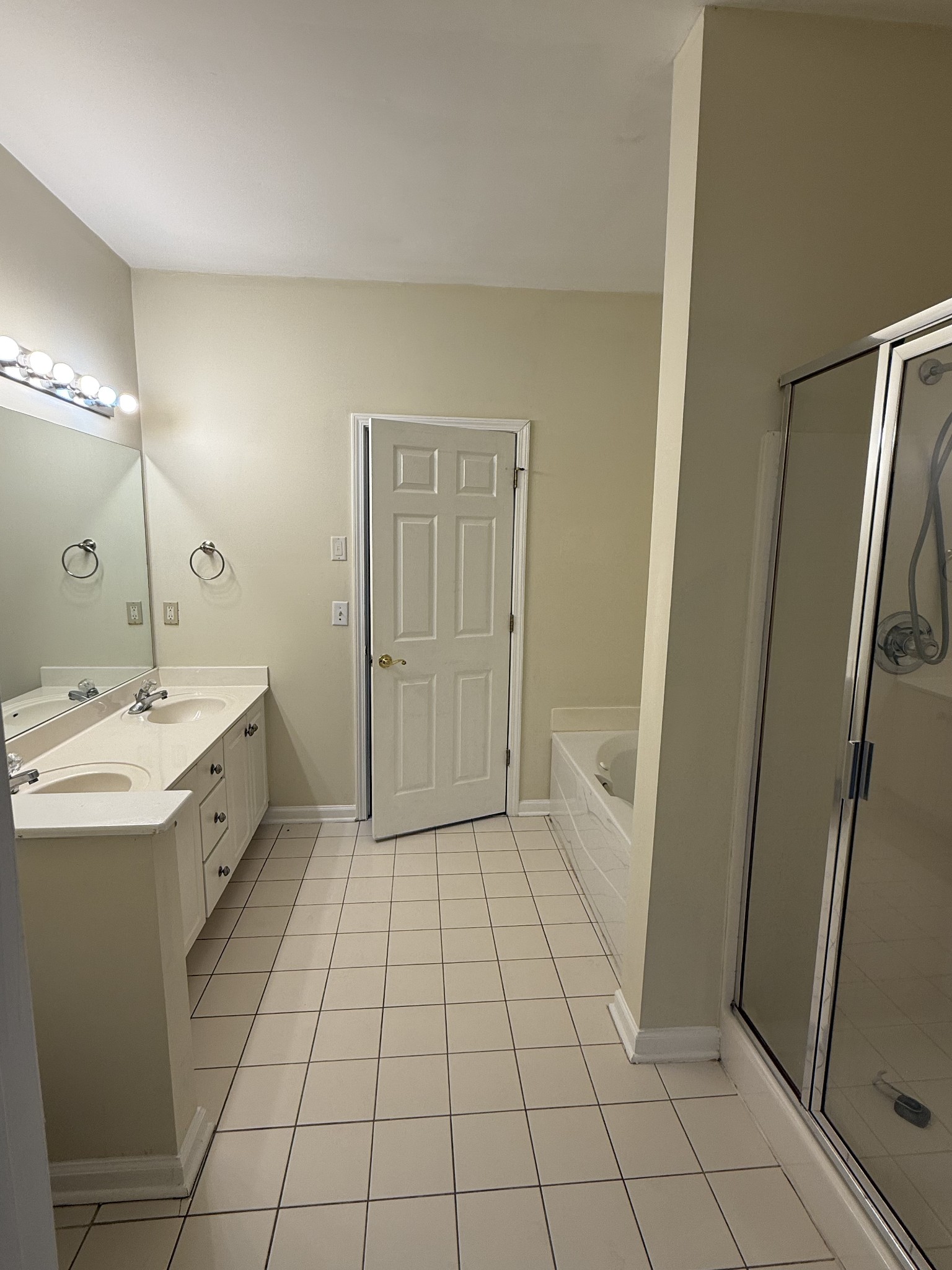 8049 Poplarwood Road Nashville, TN 37221 - Photo 15 of 35