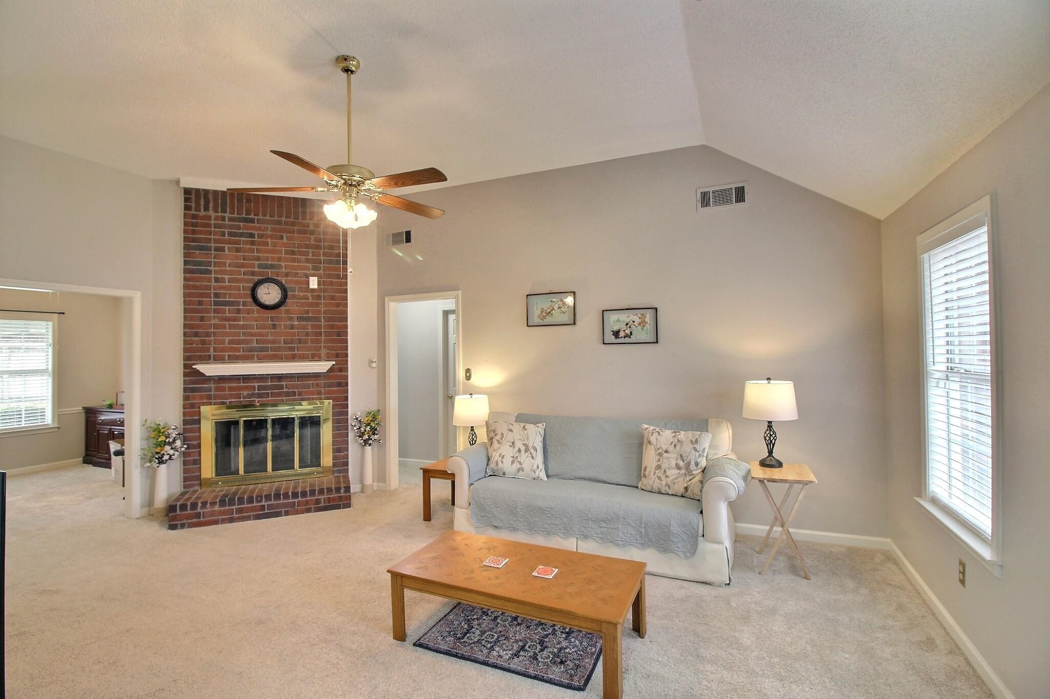 237 Vista Ridge Drive Collierville, TN 38017 - Photo 3 of 17