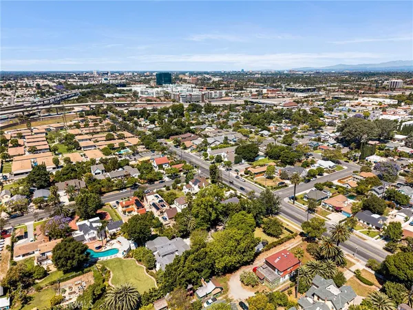 $2,900,000 | 440 West Main Street, Tustin, CA 92780