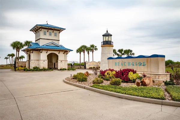 $69,000 | 3231 Camp Hulen Drive, Palacios, TX 77465