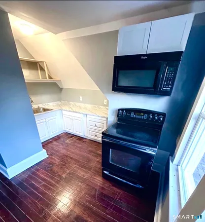 $1,800 | 12 Fleming Street, Berlin, CT 06037