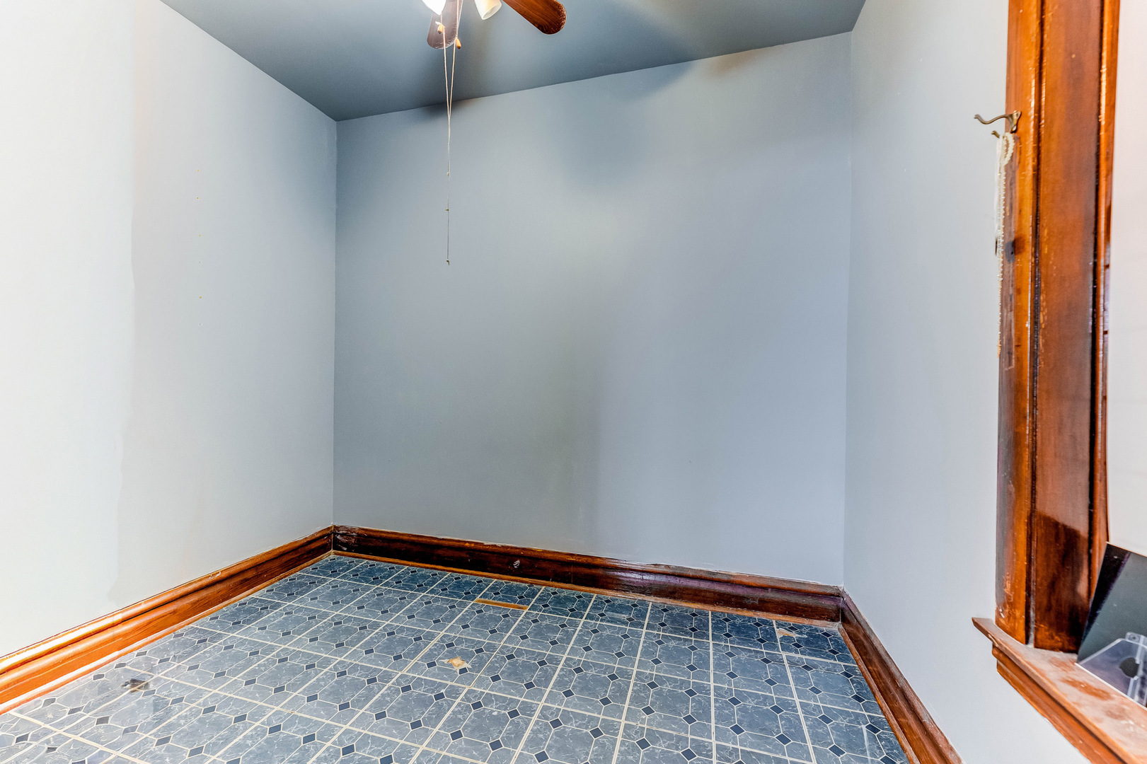 2328 West 19th Street Chicago, IL 60608 - Photo 26 of 31 a view of a room with wooden floor and wardrobe