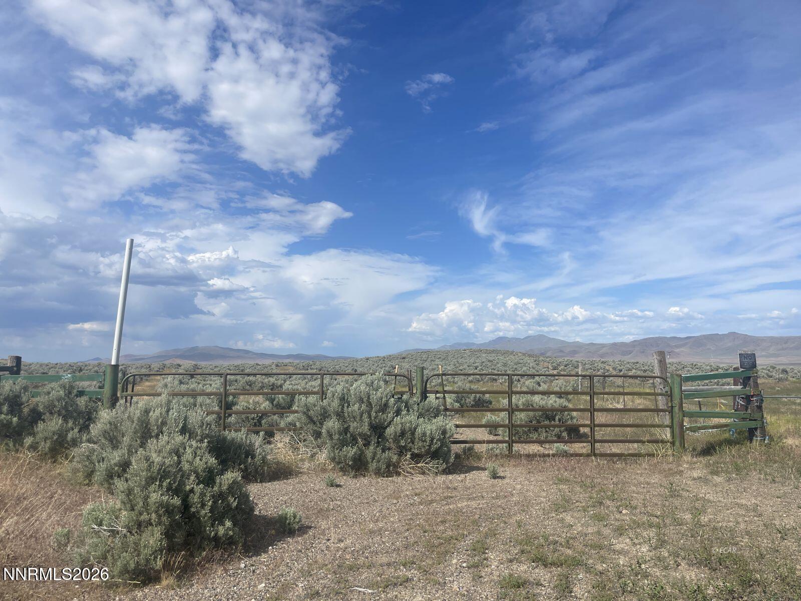 10 Button Point Road Golconda, NV 89414 - Photo 5 of 25 a view of a building