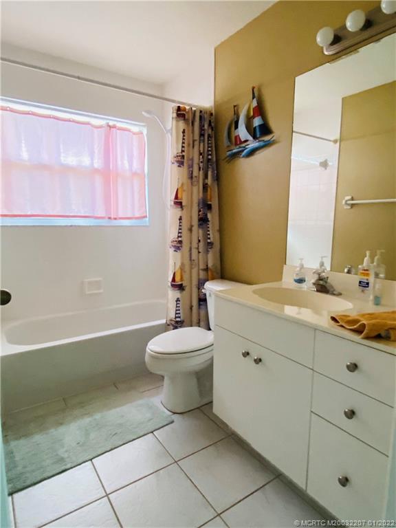 2843 Southwest Montego Terrace Stuart, FL 34997 - Photo 13 of 20 bath