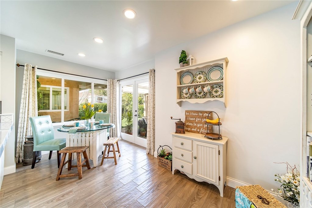 13682 Wheeler Place Tustin, CA 92780 - Photo 18 of 39