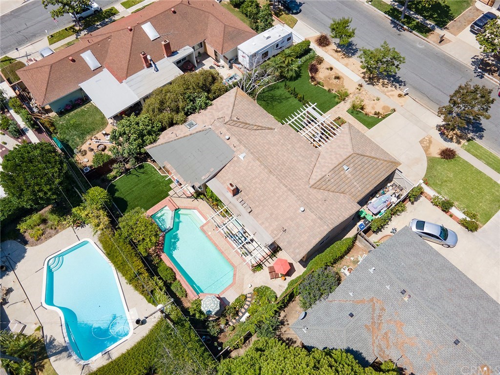 13682 Wheeler Place Tustin, CA 92780 - Photo 6 of 39