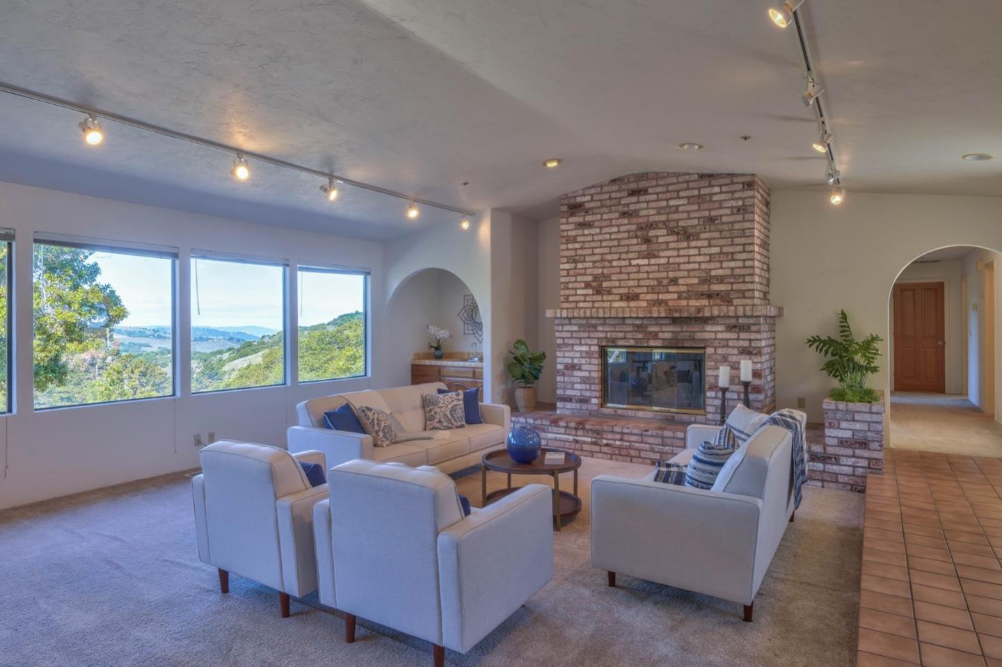 25380 Boots Road Monterey, CA 93940 - Photo 8 of 43 Gallery Image 8