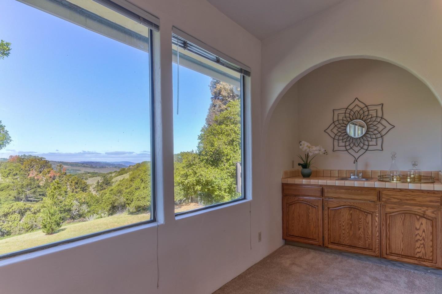 25380 Boots Road Monterey, CA 93940 - Photo 10 of 43 Gallery Image 10