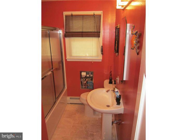 103 Parry Road Cinnaminson, NJ 08077 - Photo 19 of 21 Bathroom