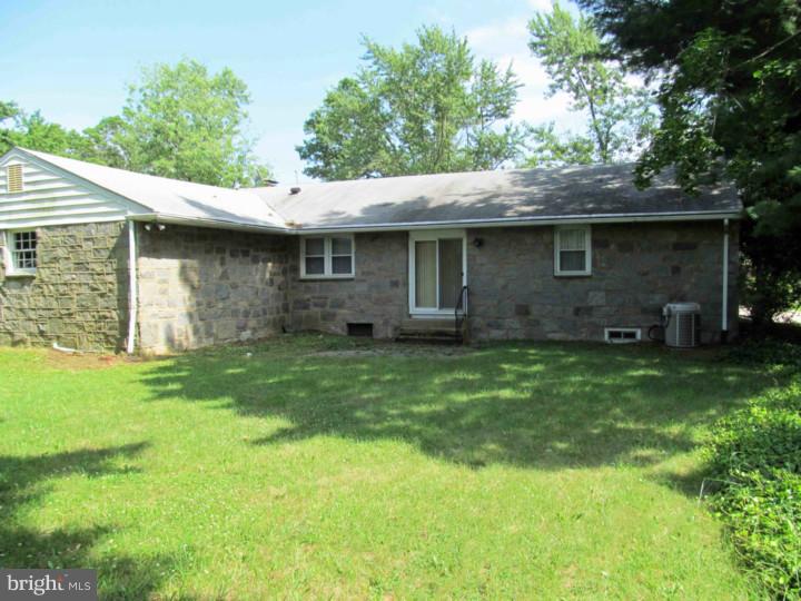 103 Parry Road Cinnaminson, NJ 08077 - Photo 20 of 21 Exterior Back