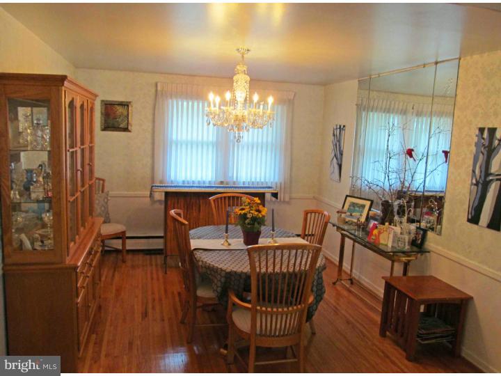 103 Parry Road Cinnaminson, NJ 08077 - Photo 6 of 21 Dining Room