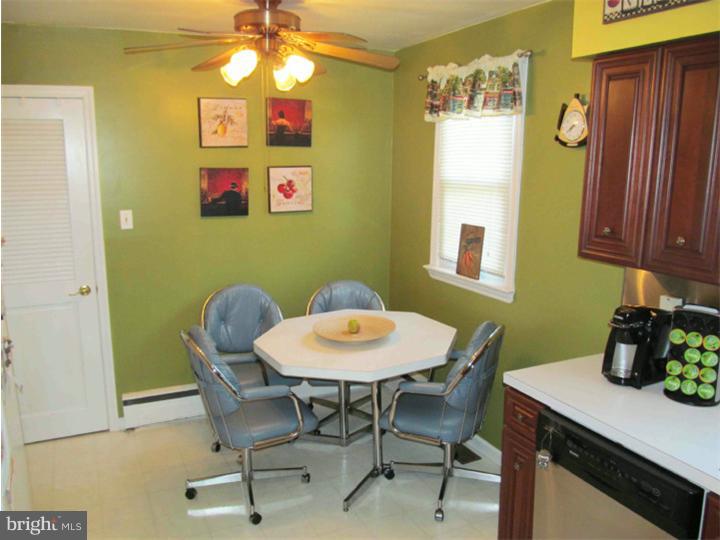 103 Parry Road Cinnaminson, NJ 08077 - Photo 9 of 21 Kitchen