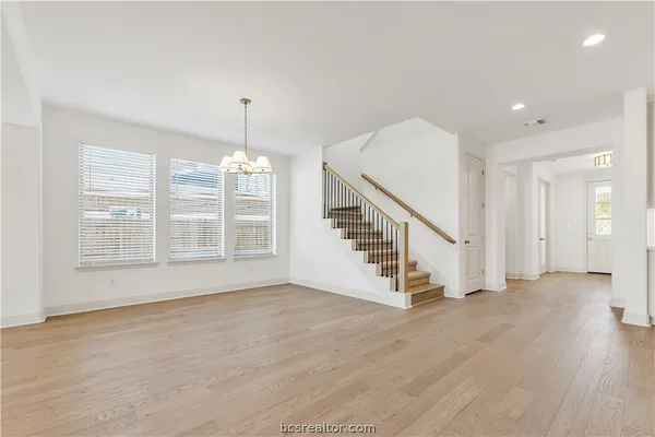$591,900 | 5084 Acadia Loop, Bryan, TX 77802