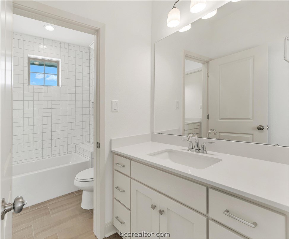 5084 Acadia Loop Bryan, TX 77802 - Photo 29 of 31 Photos depict previously completed Emma home. Selections and finishes may vary; please contact an RNL sales team for the latest information on this home.