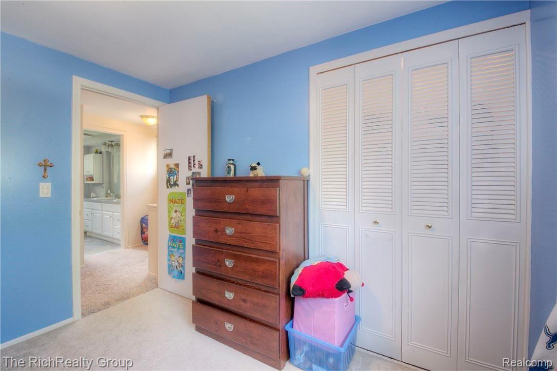 43861 Arlington Road Canton, MI 48187 - Photo 36 of 40 bed2.jpg