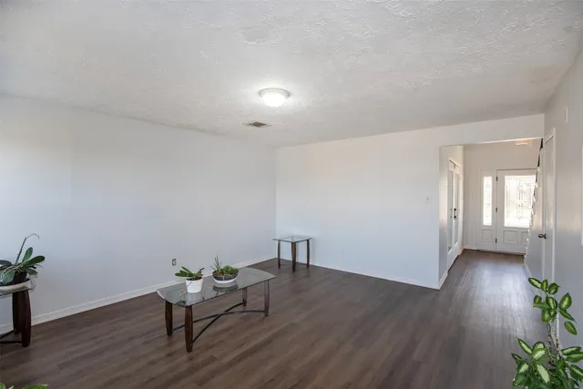 $2,200 | 8903 Kirkmont Drive, Houston, TX 77089