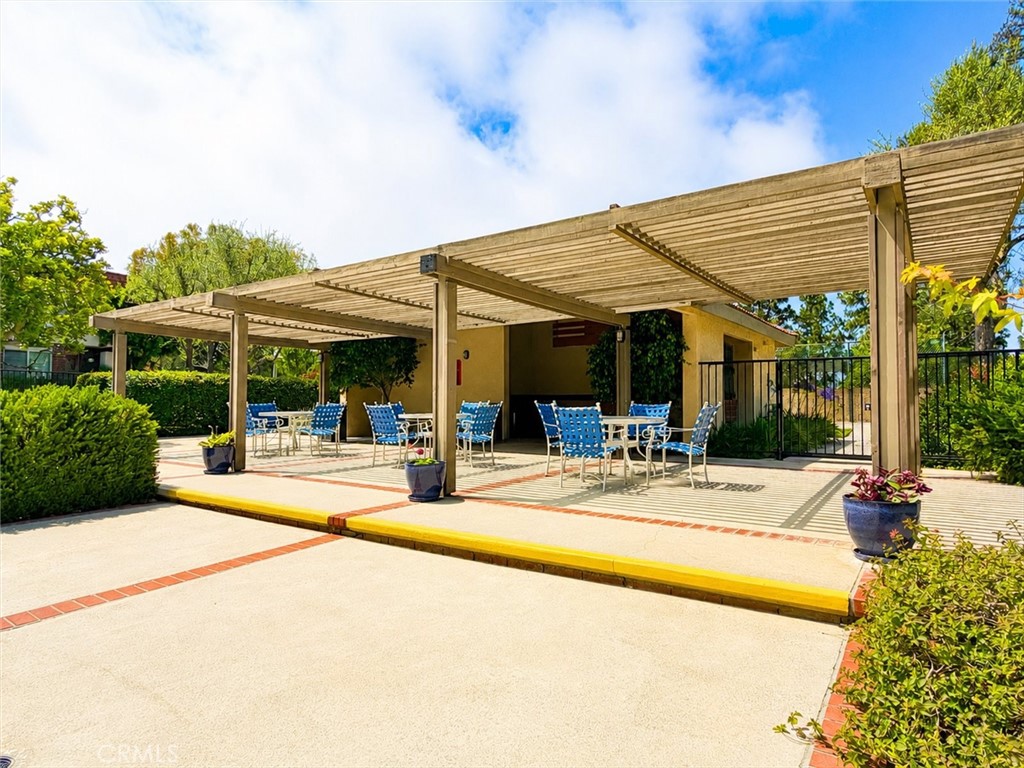 27943 Ridgebrook Court Rancho Palos Verdes, CA 90275 - Photo 39 of 42 Community Pool Area