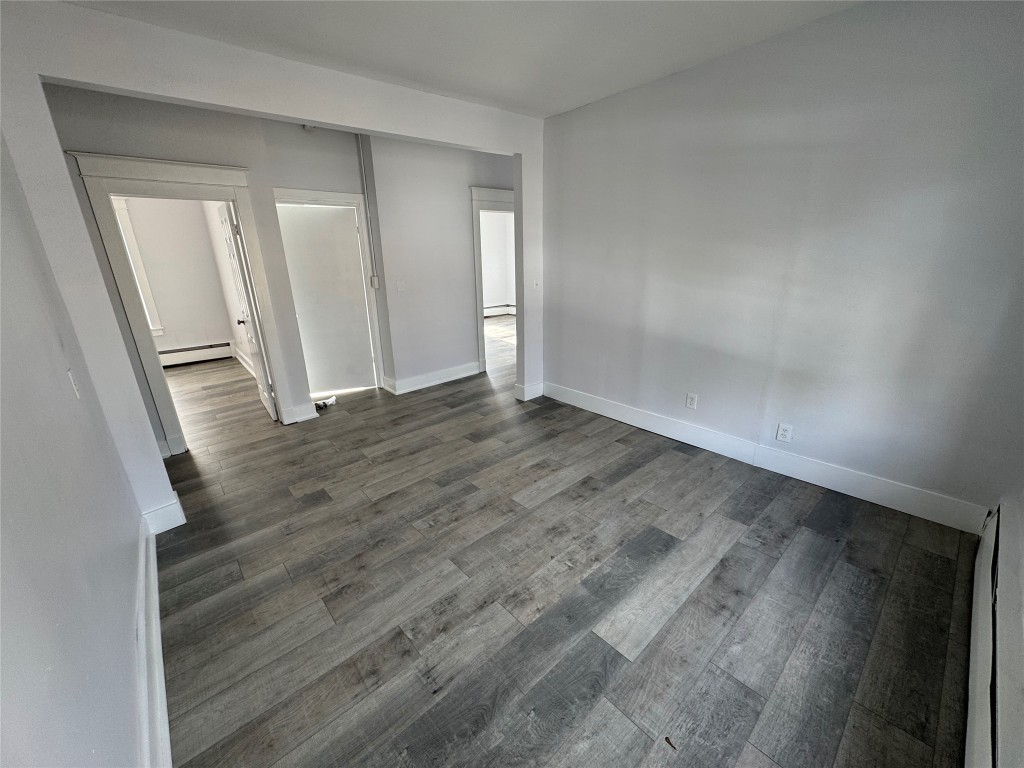 28 Emma Street Binghamton, NY 13905 - Photo 3 of 21