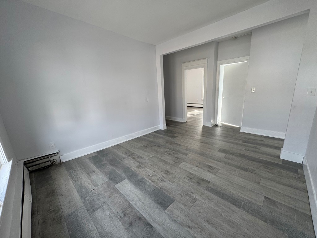 28 Emma Street Binghamton, NY 13905 - Photo 4 of 21