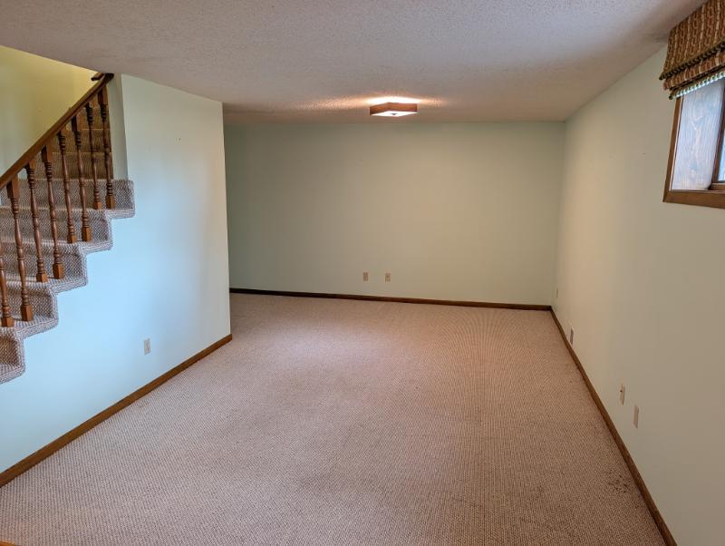 600 8th Street Southwest Wells, MN 56097 - Photo 13 of 34