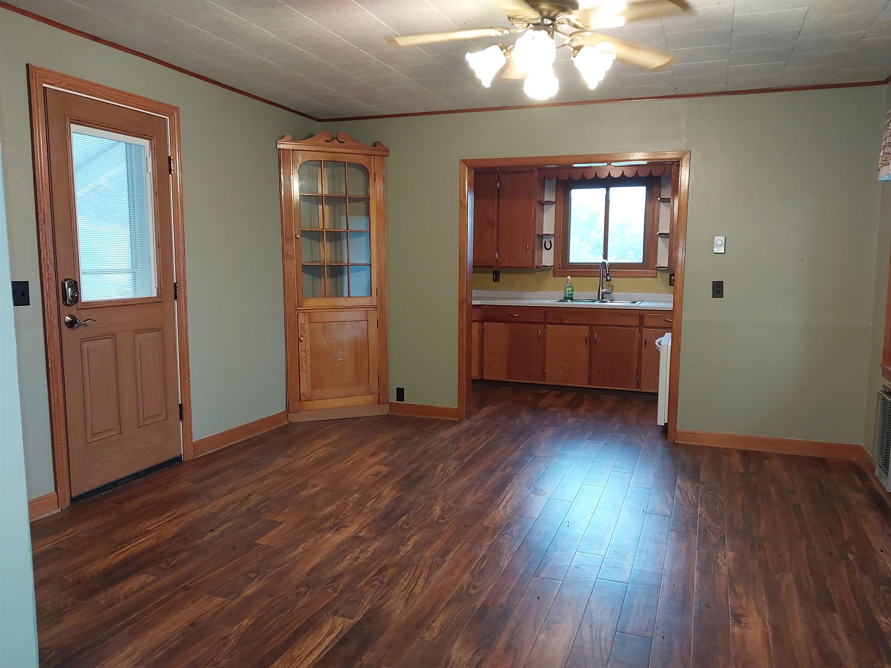 30228 County Road West Elroy, WI 53929 - Photo 5 of 25