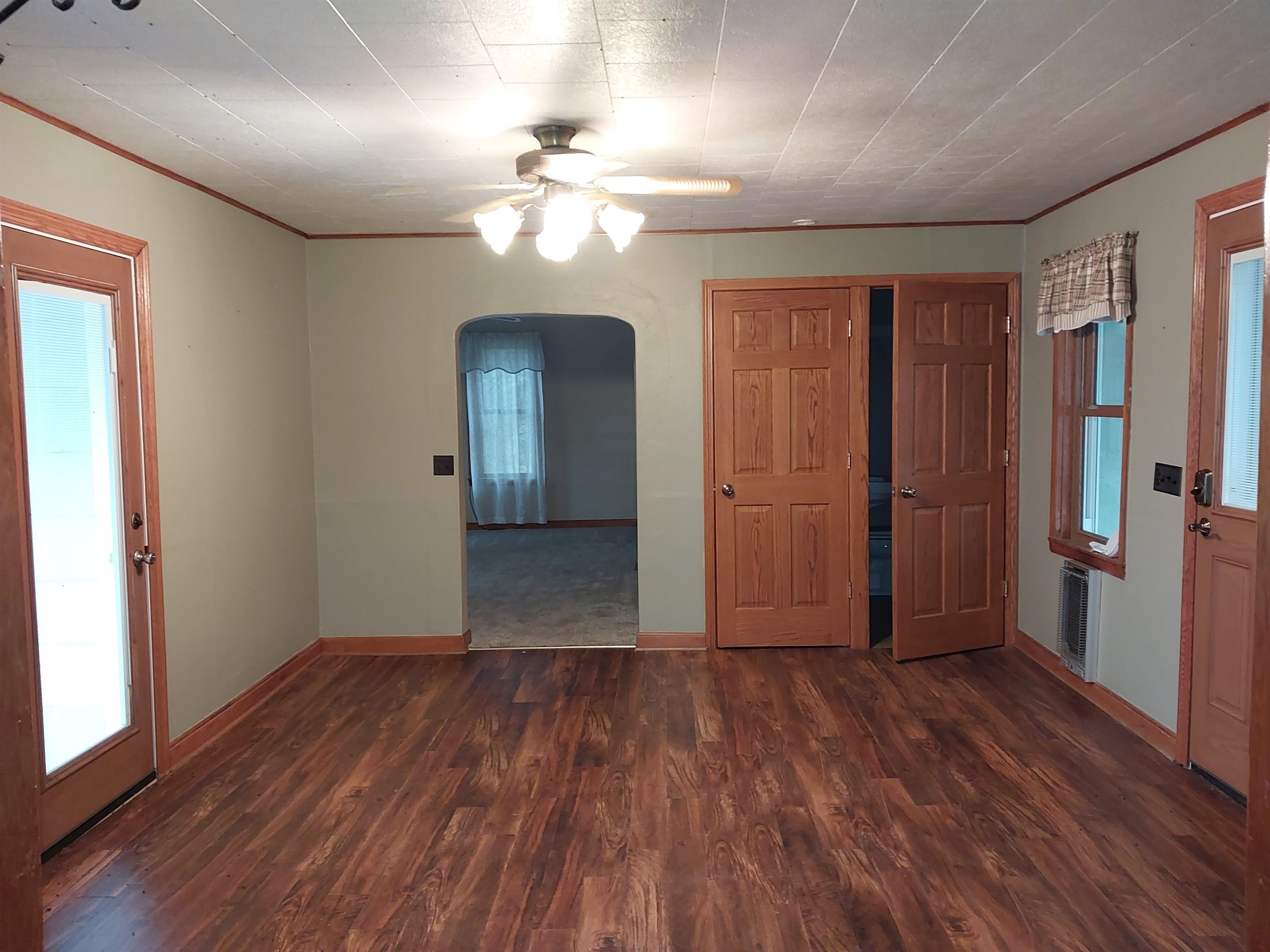 30228 County Road West Elroy, WI 53929 - Photo 7 of 25
