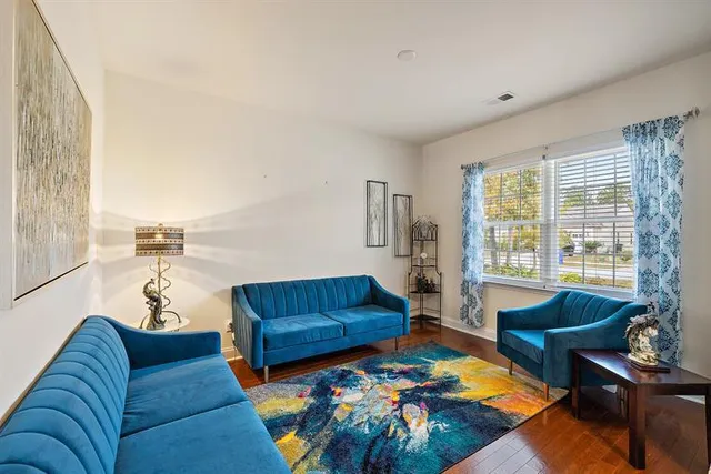 $3,195 | 2124 Gammon Street, Charleston, SC 29414