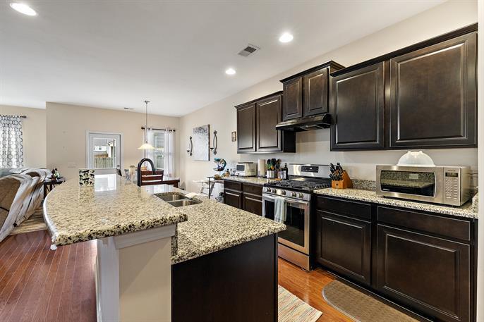 2124 Gammon Street Charleston, SC 29414 - Photo 5 of 22 BN0A7585