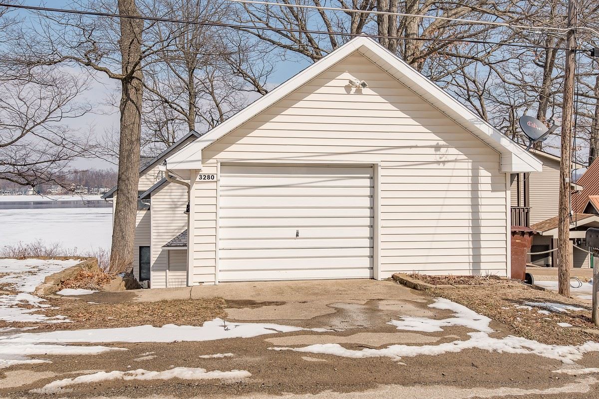 3280 West Shady Side Road Angola, IN 46703 - Photo 3 of 36 Gallery Image 3