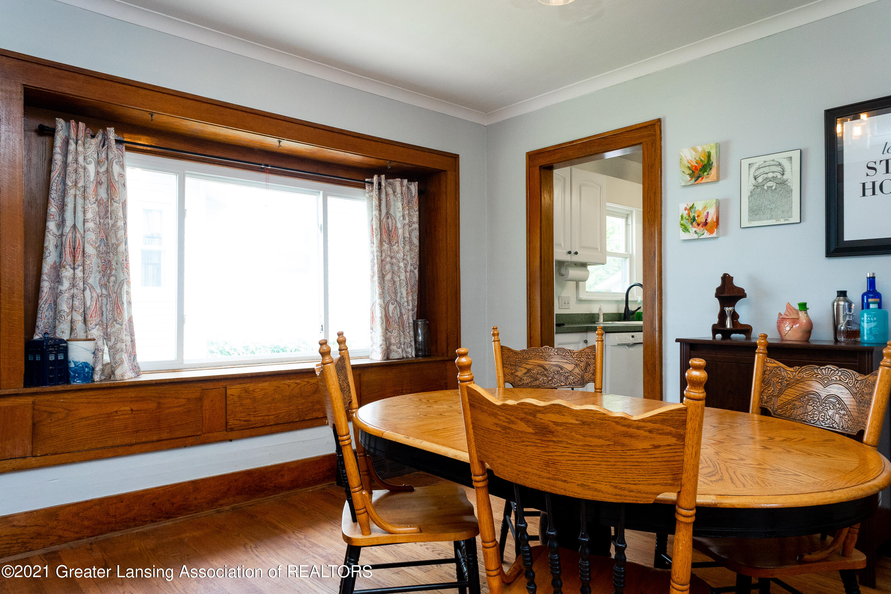 2312 Strathmore Road Lansing, MI 48910 - Photo 12 of 32 2312 Strathmore RD Lansing MI-112