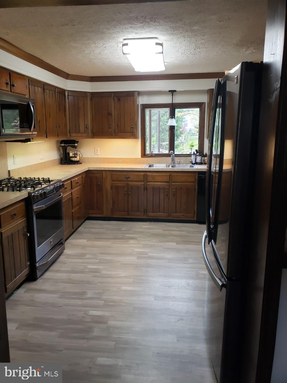 1787 Jericho Road New Bloomfield, PA 17068 - Photo 13 of 69 UPDATED FLOORING photo