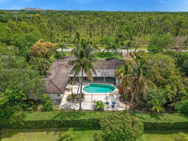 $8,900 | 15280 Southwest 72nd Avenue, Palmetto Bay, FL 33157