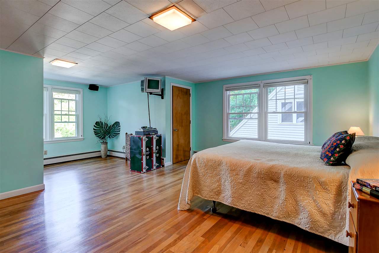 78 Gilcreast Road Londonderry, NH 03053 - Photo 21 of 40 Gallery Image 21