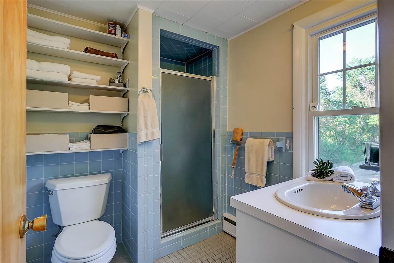78 Gilcreast Road Londonderry, NH 03053 - Photo 23 of 40 Gallery Image 23