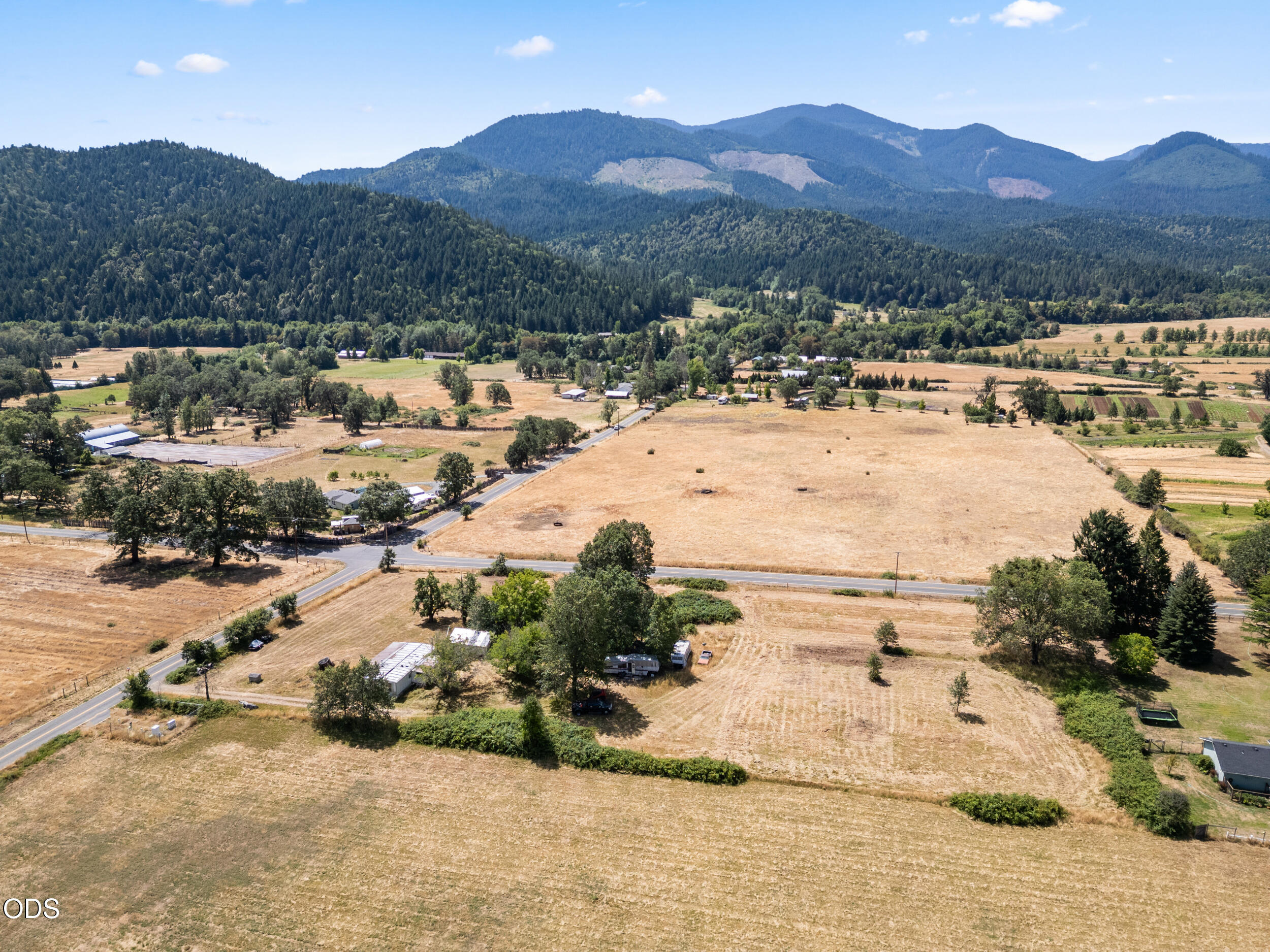 2670 Kincaid Road Williams, OR 97544 - Photo 8 of 17