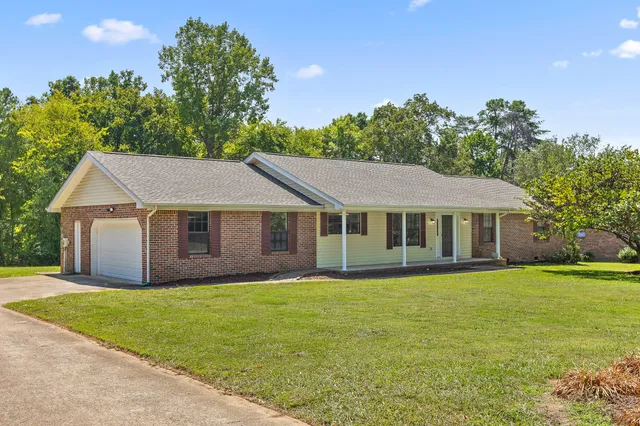 $349,900 | 2810 Majestic Drive, Ooltewah, TN 37363