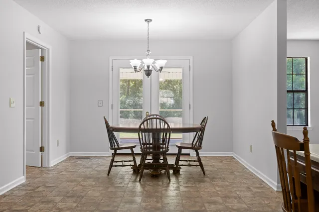 $349,900 | 2810 Majestic Drive, Ooltewah, TN 37363