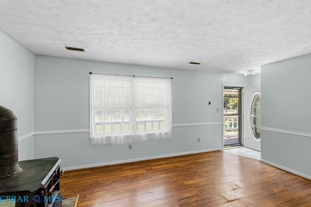 6353 Bolling Brook Lane Gloucester, VA 23061 - Photo 6 of 28 Gallery Image 6