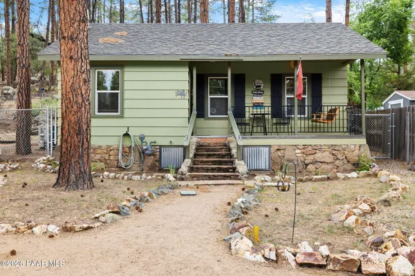 $1,800 | 805 Canyon Drive, Prescott, AZ 86303