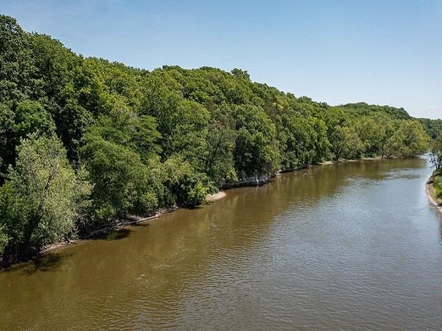 4909 West Edgewood Road Dixon, IL 61021 - Photo 94 of 96 a view of a lake with a mountain in the background