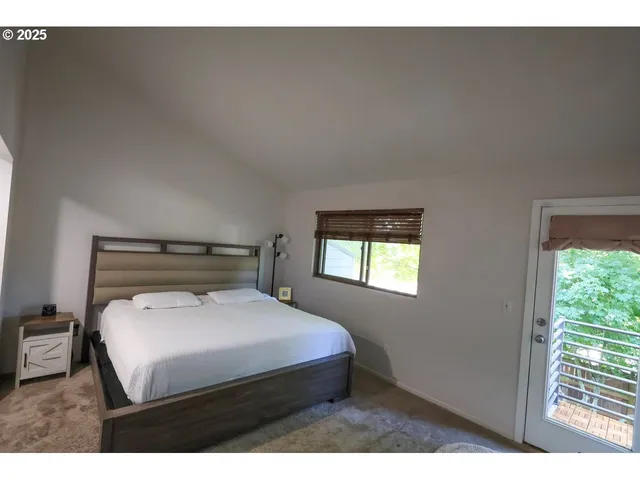 $299,900 | 7824 Northeast Loowit Loop, Unit 70, Vancouver, WA 98662