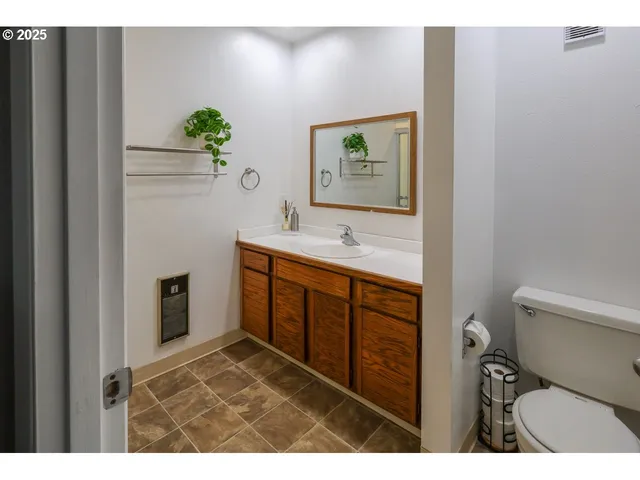 $299,900 | 7824 Northeast Loowit Loop, Unit 70, Vancouver, WA 98662