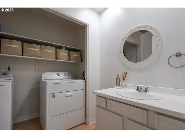 $299,900 | 7824 Northeast Loowit Loop, Unit 70, Vancouver, WA 98662