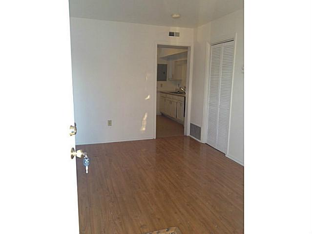 758 South Hamilton Road Columbus, OH 43213 - Photo 2 of 6