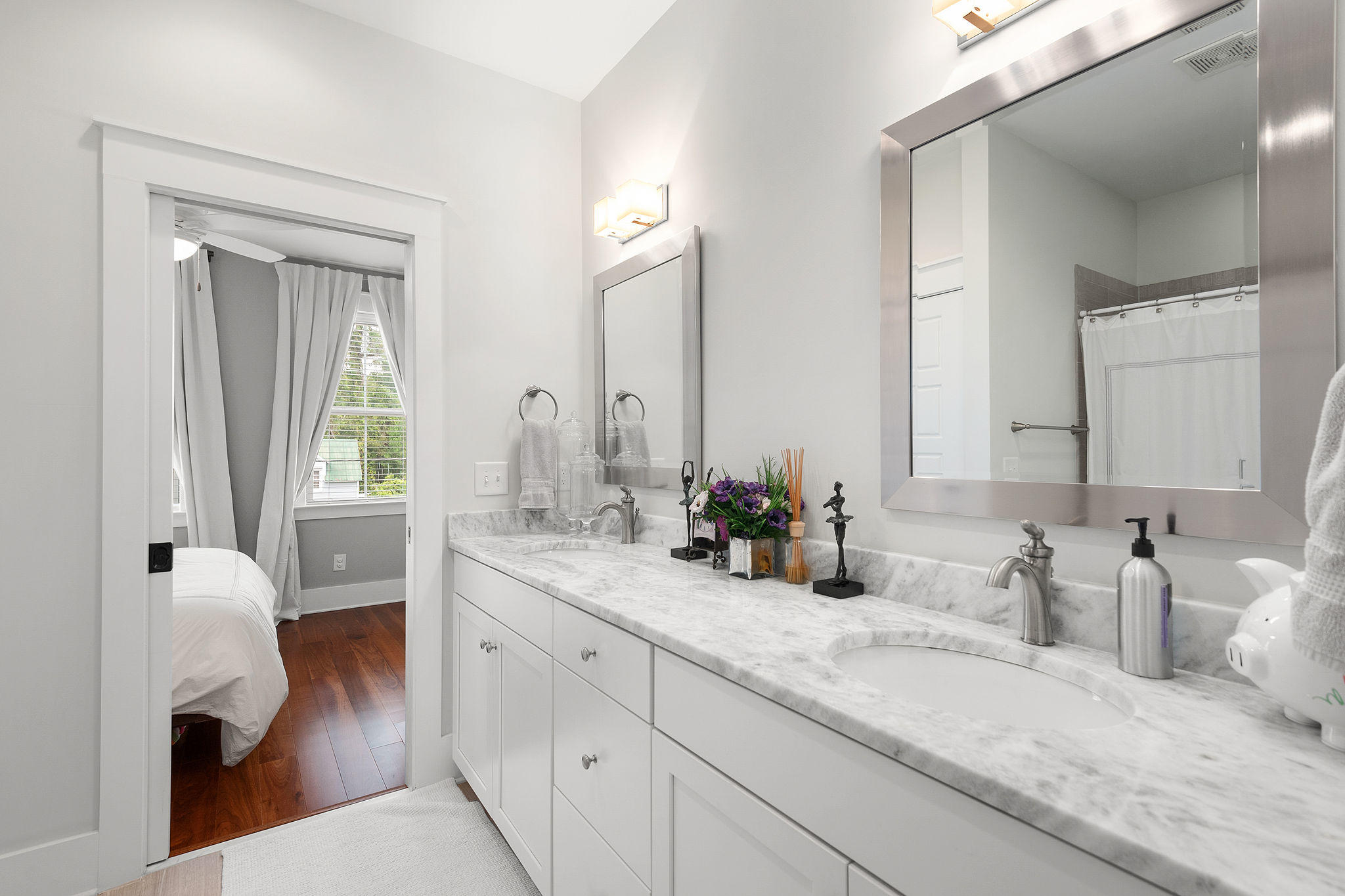 419 King Street Mount Pleasant, SC 29464 - Photo 25 of 36 419KingStreetbyKeenEyeMarketing-41