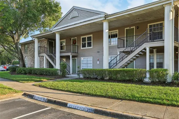 $219,990 | 128 Reserve Circle, Unit 208, Oviedo, FL 32765