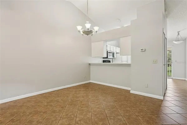 $229,000 | 128 Reserve Circle, Unit 208, Oviedo, FL 32765