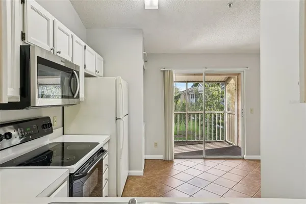 $229,000 | 128 Reserve Circle, Unit 208, Oviedo, FL 32765